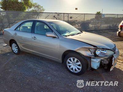 Czwarte zdjęcie samochodu z boku: 2005 TOYOTA CAMRY LE VIN:4T1BE32K05U416720 - miniatura