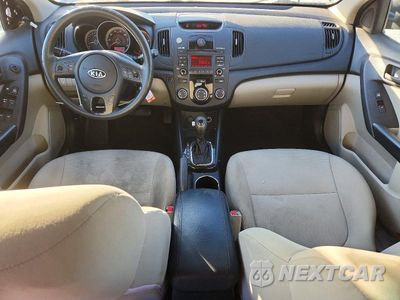 Zdjęcie 8 z 13 samochodu: 2012 KIA FORTE5 EX VIN:KNAFU5A28C5621745 - miniatura