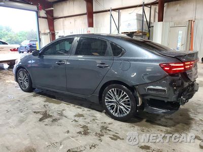Drugie zdjęcie samochodu z przodu: 2023 KIA FORTE GT LINE VIN:3KPF54AD5PE663652 - miniatura