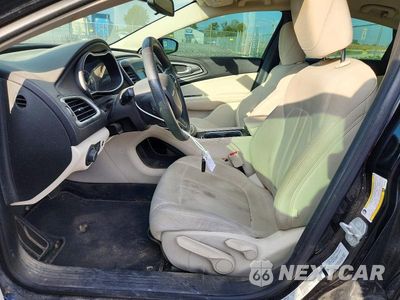 Zdjęcie 7 z 12 samochodu: 2015 CHRYSLER 200 LIMITED VIN:1C3CCCAB4FN576955 - miniatura