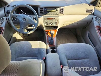 Zdjęcie 8 z 13 samochodu: 2005 TOYOTA COROLLA LE VIN:1NXBR30E45Z510231 - miniatura