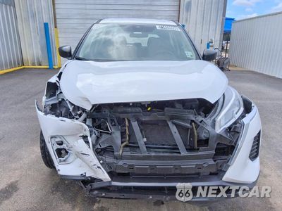 Piąte zdjęcie samochodu w środku: 2024 NISSAN KICKS S VIN:3N1CP5BV8RL525275 - miniatura