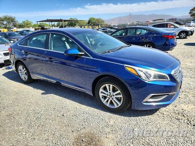Czwarte zdjęcie samochodu z boku: 2017 HYUNDAI SONATA SE VIN:5NPE24AF6HH574689 - miniatura