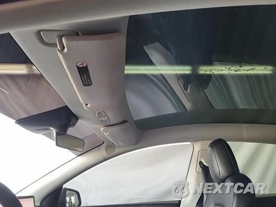 Zdjęcie 13 z 14 samochodu: 2022 TESLA MODEL Y VIN:7SAYGDEE1NF387017 - miniatura