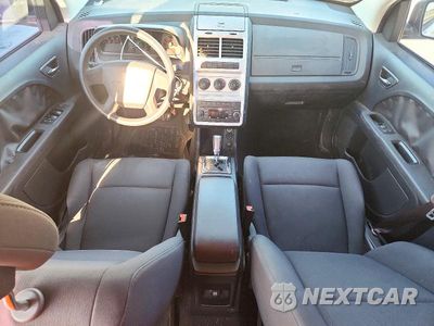 Zdjęcie 8 z 12 samochodu: 2010 DODGE JOURNEY SE VIN:3D4PG4FB4AT178768 - miniatura
