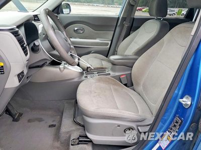 Zdjęcie 7 z 13 samochodu: 2016 KIA SOUL EV BASE VIN:KNDJP3AE0G7016132 - miniatura