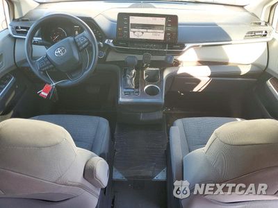 Zdjęcie 8 z 13 samochodu: 2022 TOYOTA SIENNA LE VIN:5TDKSKFC7NS071216 - miniatura