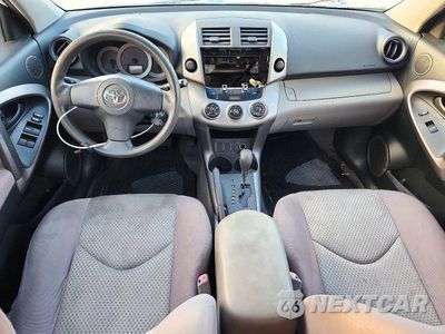 Zdjęcie 8 z 12 samochodu: 2007 TOYOTA RAV4 BASE VIN:JTMZD33V075057610 - miniatura