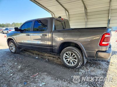 Drugie zdjęcie samochodu z przodu: 2019 RAM 1500 LARAMIE VIN:1C6SRFJT9KN763190 - miniatura