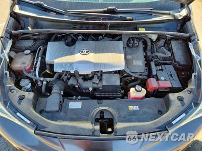 Zdjęcie 11 z 12 samochodu: 2017 TOYOTA PRIUS TWO VIN:JTDKBRFU0H3575338 - miniatura