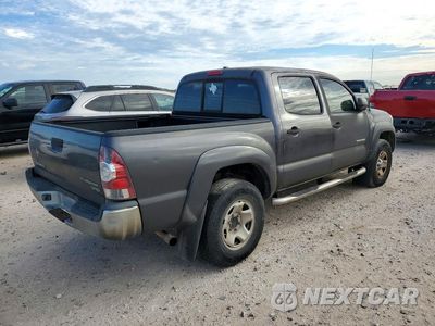 Trzecie zdjęcie samochodu z tyłu: 2011 TOYOTA TACOMA DOUBLE CAB VIN:5TFJX4GN5BX005567 - miniatura