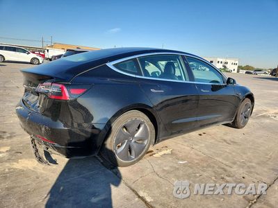 Trzecie zdjęcie samochodu z tyłu: 2019 TESLA MODEL 3 VIN:5YJ3E1EB2KF385483 - miniatura