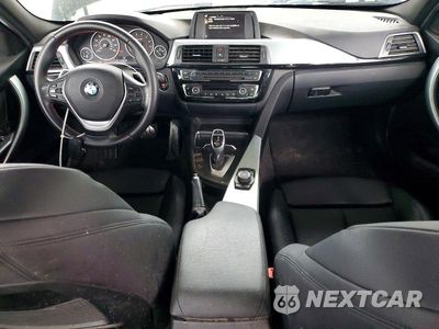 Zdjęcie 8 z 13 samochodu: 2016 BMW 328 I SULEV VIN:WBA8E9G51GNU30317 - miniatura