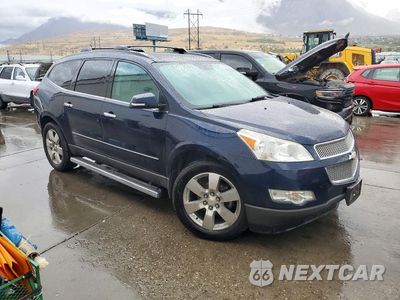 Czwarte zdjęcie samochodu z boku: 2011 CHEVROLET TRAVERSE LTZ VIN:1GNKRLED5BJ309298 - miniatura