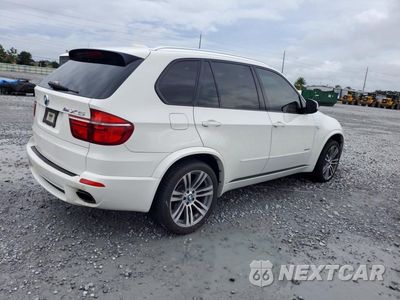 Trzecie zdjęcie samochodu z tyłu: 2013 BMW X5 XDRIVE50I VIN:5UXZV8C59DL426917 - miniatura