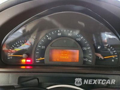 Zdjęcie 9 z 13 samochodu: 2002 MERCEDES-BENZ G 500 VIN:WDCYR49E02X133800 - miniatura