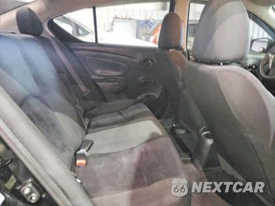Zdjęcie 10 z 13 samochodu: 2018 NISSAN VERSA S VIN:3N1CN7AP5JL812162 - miniatura