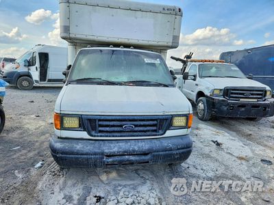 Piąte zdjęcie samochodu w środku: 2007 FORD E450 BOX TRUCK VIN:1FDXE45S47DA16928 - miniatura