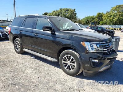 Czwarte zdjęcie samochodu z boku: 2018 FORD EXPEDITION XLT VIN:1FMJU1HT1JEA28788 - miniatura