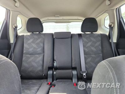 Zdjęcie 10 z 13 samochodu: 2016 NISSAN ROGUE SV VIN:KNMAT2MV3GP643344 - miniatura