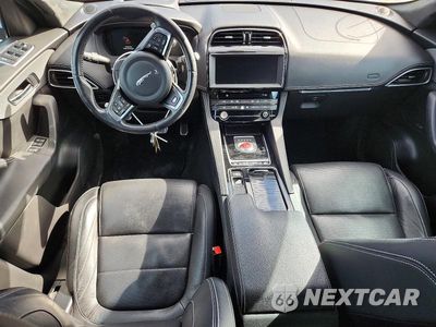 Zdjęcie 8 z 12 samochodu: 2018 JAGUAR F-PACE S VIN:SADCM2FV7JA284906 - miniatura