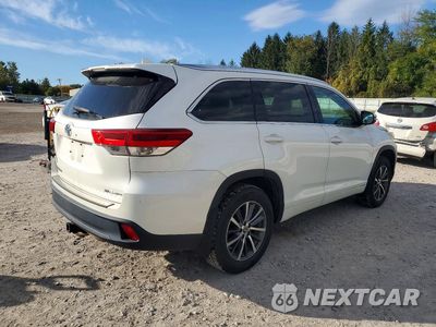 Trzecie zdjęcie samochodu z tyłu: 2017 TOYOTA HIGHLANDER XLE VIN:5TDJZRFH6HS365271 - miniatura