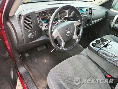 Zdjęcie 8 z 12 samochodu: 2007 CHEVROLET SILVERADO K1500 VIN:2GCEK19J871574555 - miniatura