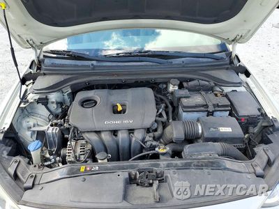 Zdjęcie 11 z 12 samochodu: 2017 HYUNDAI ELANTRA SE VIN:KMHD84LF9HU164722 - miniatura