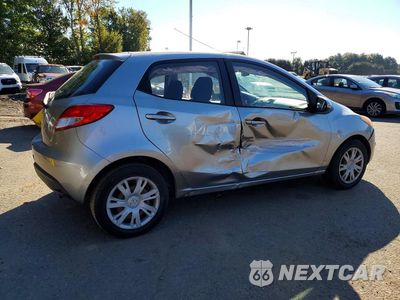 Trzecie zdjęcie samochodu z tyłu: 2011 MAZDA MAZDA2 SPORT VIN:JM1DE1HZ9B0109796 - miniatura
