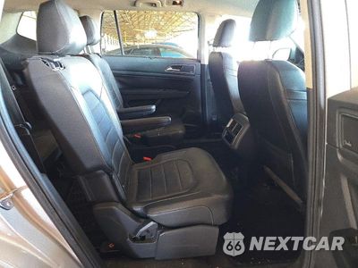 Zdjęcie 11 z 13 samochodu: 2019 VOLKSWAGEN ATLAS SEL PREMIUM VIN:1V2NR2CA6KC522286 - miniatura