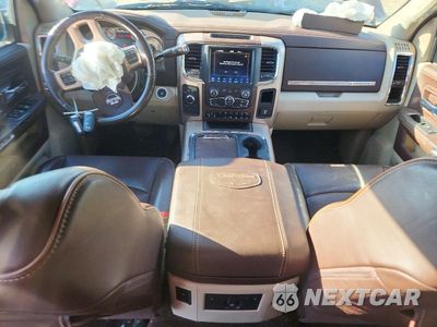 Zdjęcie 8 z 12 samochodu: 2018 RAM 2500 LONGHORN VIN:3C6UR5GL2JG157201 - miniatura