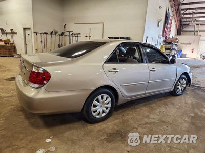 Trzecie zdjęcie samochodu z tyłu: 2006 TOYOTA CAMRY LE VIN:4T1BE32K36U144519 - miniatura