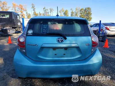 Zdjęcie 6 z 14 samochodu: 2014 TOYOTA PRIUS C THREE VIN:JTDKDTB34E1067546 - miniatura