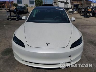 Piąte zdjęcie samochodu w środku: 2024 TESLA MODEL 3 VIN:5YJ3E1EA9RF752669 - miniatura