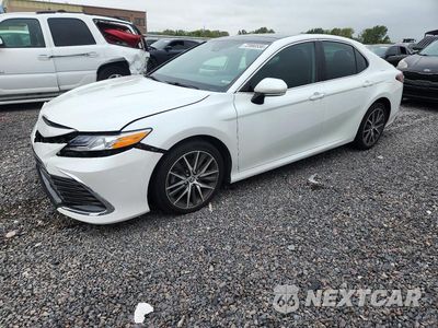 2021 TOYOTA CAMRY XLE 4T1F11BK0MU041461 - główne zdjęcie licytacji z USA - miniatura
