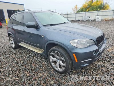 Czwarte zdjęcie samochodu z boku: 2013 BMW X5 XDRIVE35I VIN:5UXZV4C58D0B00510 - miniatura