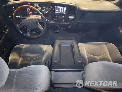 Zdjęcie 8 z 12 samochodu: 2004 CHEVROLET SILVERADO K1500 VIN:2GCEK13T841410521 - miniatura
