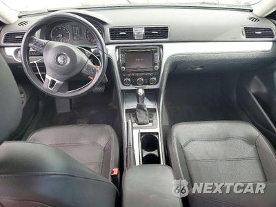 Zdjęcie 8 z 12 samochodu: 2012 VOLKSWAGEN PASSAT SE VIN:1VWBP7A35CC026552 - miniatura