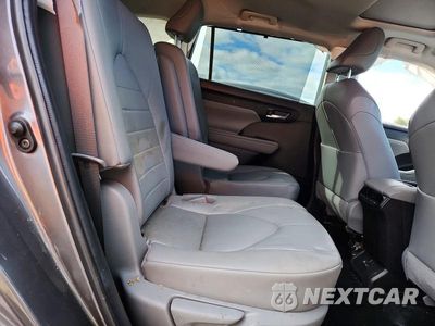 Zdjęcie 11 z 13 samochodu: 2023 TOYOTA HIGHLANDER HYBRID XLE VIN:5TDKBRCH5PS565408 - miniatura