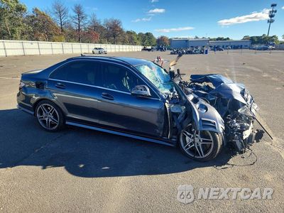 Czwarte zdjęcie samochodu z boku: 2008 MERCEDES-BENZ C 63 AMG VIN:WDDGF77X88F107126 - miniatura