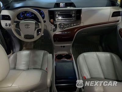 Zdjęcie 8 z 14 samochodu: 2014 TOYOTA SIENNA XLE 8-PASSENGER VIN:5TDYK3DC6ES493318 - miniatura