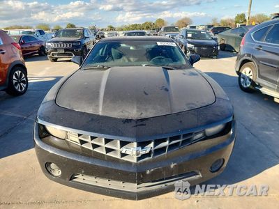 Piąte zdjęcie samochodu w środku: 2013 CHEVROLET CAMARO LS VIN:2G1FA1E32D9200902 - miniatura