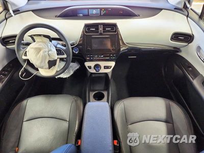 Zdjęcie 8 z 12 samochodu: 2018 TOYOTA PRIUS TWO VIN:JTDKBRFU9J3071778 - miniatura