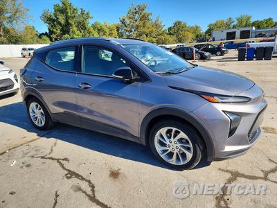 Czwarte zdjęcie samochodu z boku: 2023 CHEVROLET BOLT EUV LT VIN:1G1FY6S06P4184472 - miniatura