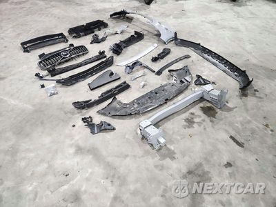 Zdjęcie 12 z 13 samochodu: 2025 VOLVO XC40 CORE VIN:YV4L12UJ4S2536124 - miniatura