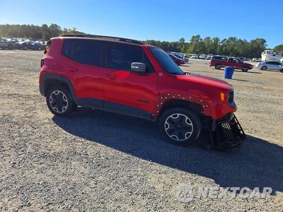 Czwarte zdjęcie samochodu z boku: 2015 JEEP RENEGADE TRAILHAWK VIN:ZACCJBCT3FPB50859 - miniatura