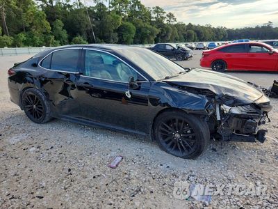 Czwarte zdjęcie samochodu z boku: 2021 TOYOTA CAMRY XSE VIN:4T1K61AK0MU543145 - miniatura