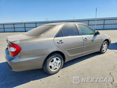 Trzecie zdjęcie samochodu z tyłu: 2003 TOYOTA CAMRY LE V6 VIN:4T1BF32K33U555105 - miniatura