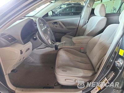 Zdjęcie 7 z 12 samochodu: 2011 TOYOTA CAMRY HYBRID VIN:4T1BB3EK7BU132498 - miniatura