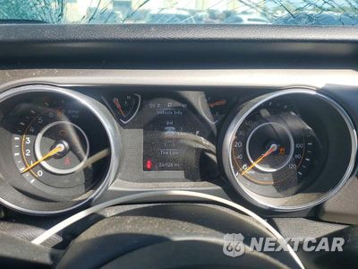 Zdjęcie 9 z 13 samochodu: 2018 JEEP WRANGLER UNLIMITED SPORT VIN:1C4HJXDG3JW281368 - miniatura